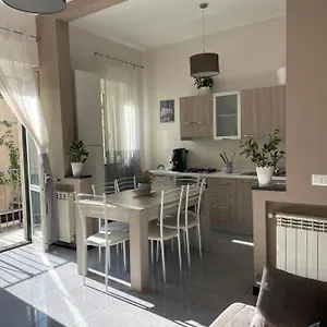 https://casa-elodie.sicilyhotelsitaly.net