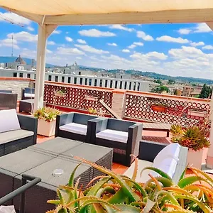 https://panoramic-luxury-attic.it-tuscanyhotel.com