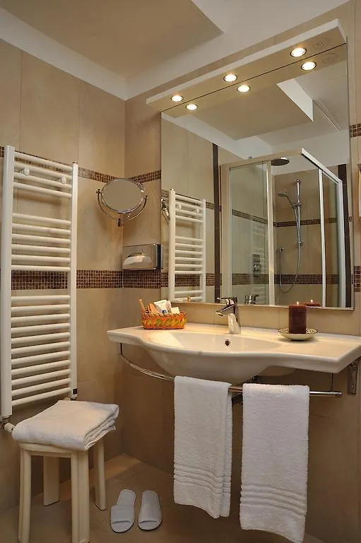 Hotel Olimpia Imola 4*,